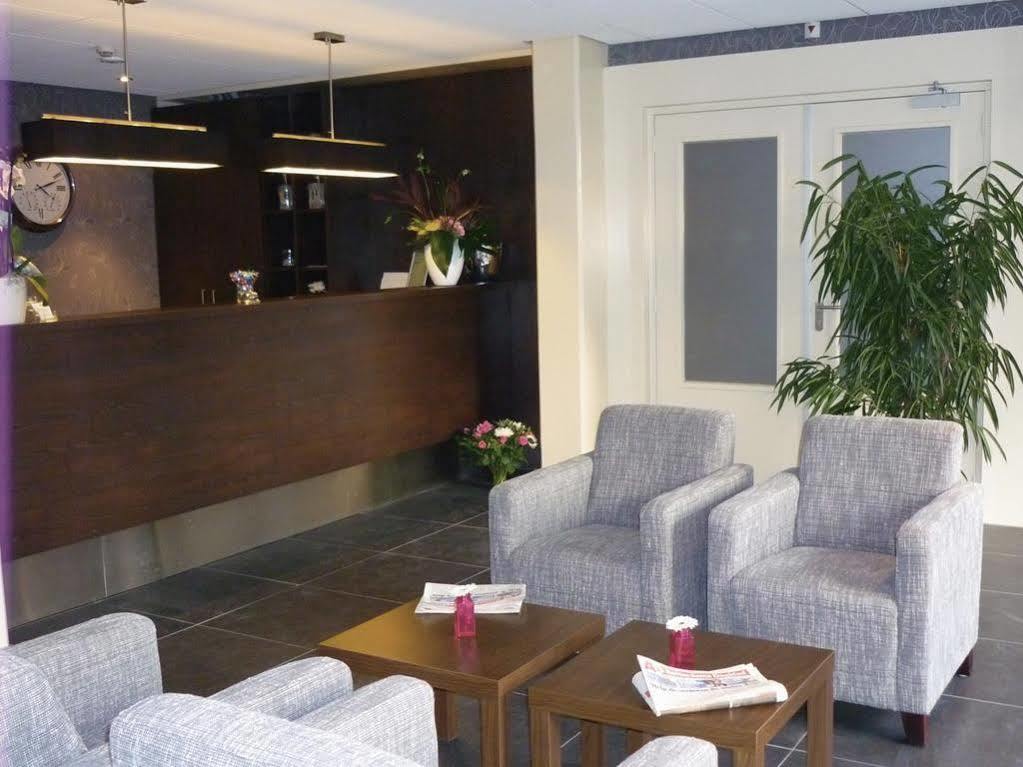 Hotel Rozenburg エクステリア 写真